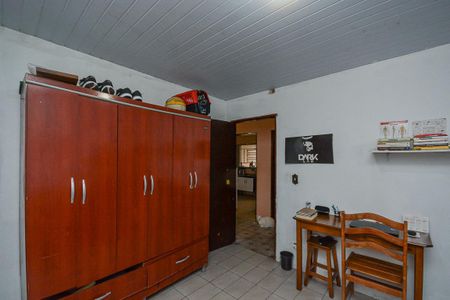 Casa à venda com 340m², 5 quartos e 2 vagas Casa à venda com 340m², 5 quartos e 2 vagasQuarto 2