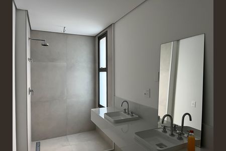 Apartamento à venda com 182m², 3 quartos e 3 vagas Apartamento à venda com 182m², 3 quartos e 3 vagasBanheiro 1