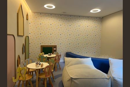 Apartamento à venda com 182m², 3 quartos e 3 vagas Apartamento à venda com 182m², 3 quartos e 3 vagasBrinquedoteca