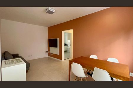 Apartamento para alugar com 71m², 2 quartos e 1 vaga Apartamento para alugar com 71m², 2 quartos e 1 vagaSala