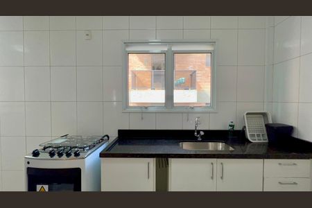 Apartamento para alugar com 71m², 2 quartos e 1 vaga Apartamento para alugar com 71m², 2 quartos e 1 vagaCozinha