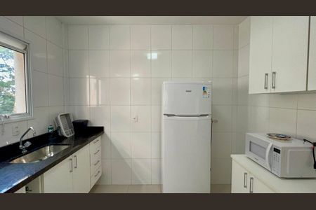 Apartamento para alugar com 71m², 2 quartos e 1 vaga Apartamento para alugar com 71m², 2 quartos e 1 vagaCozinha