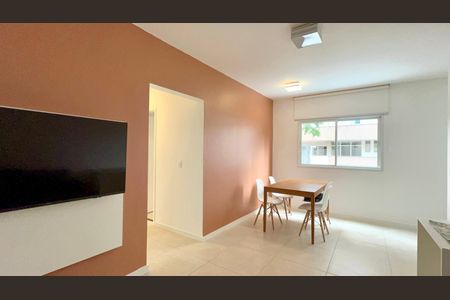 Apartamento para alugar com 71m², 2 quartos e 1 vaga Apartamento para alugar com 71m², 2 quartos e 1 vagaSala