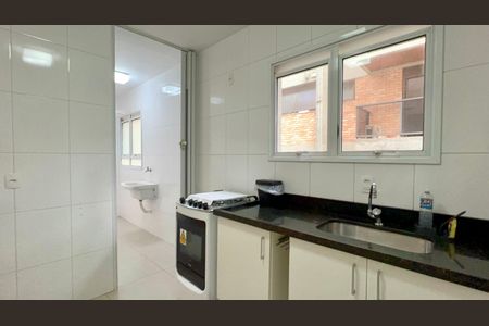 Cozinha de apartamento para alugar com 2 quartos, 71m² em Sumaré, São Paulo
