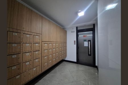 Hall de entrada  de apartamento à venda com 1 quarto, 40m² em Flamengo, Rio de Janeiro
