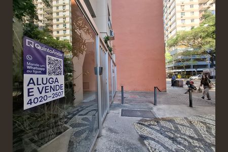 Apartamento à venda com 40m², 1 quarto e sem vaga Apartamento à venda com 40m², 1 quarto e sem vagaFachada