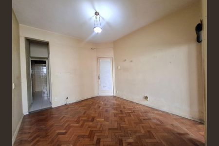 Apartamento à venda com 40m², 1 quarto e sem vaga Apartamento à venda com 40m², 1 quarto e sem vagaSala