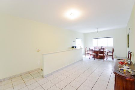 Casa à venda com 3 quartos, 540m² em Vila Sao Joao, Guarulhos