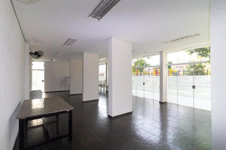 Apartamento à venda com 74m², 3 quartos e 1 vagaÁrea comum - Salão de festas