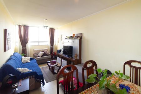 Apartamento à venda com 74m², 3 quartos e 1 vagaSala