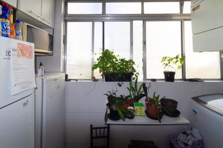 Apartamento à venda com 74m², 3 quartos e 1 vagaÁrea de Serviço