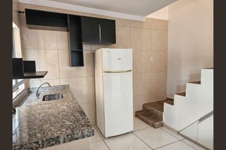 Casa para alugar com 50m², 2 quartos e sem vaga