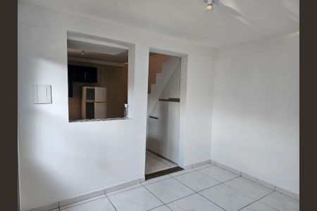 Casa para alugar com 2 quartos, 50m² em Loteamento Adventista Campineiro, Hortolândia