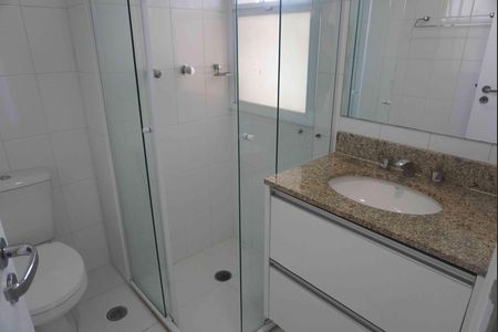 Banheiro da Suíte 3 de apartamento para alugar com 2 quartos, 144m² em Alphaville, Santana de Parnaíba