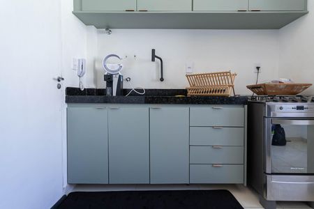 Cozinha e Área de Serviço de apartamento para alugar com 3 quartos, 80m² em Manacás, Belo Horizonte