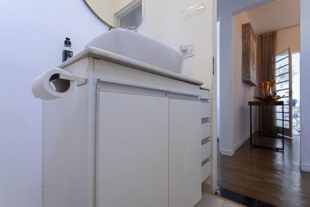 Apartamento para alugar com 80m², 3 quartos e 1 vaga Apartamento para alugar com 80m², 3 quartos e 1 vagaBanheiro social