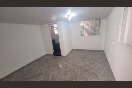 Quarto de Serviço de casa para alugar com 3 quartos, 80m² em Parque dos Bancarios, São Paulo