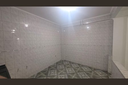 Cozinha de casa para alugar com 3 quartos, 80m² em Parque dos Bancarios, São Paulo
