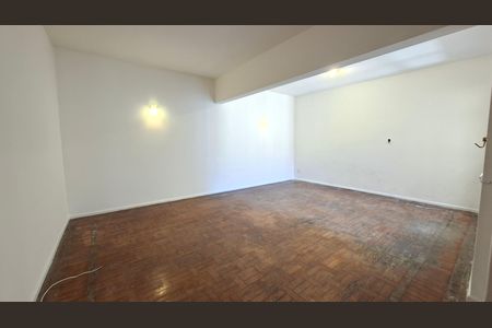 Apartamento para alugar com 148m², 3 quartos e sem vaga Apartamento para alugar com 148m², 3 quartos e sem vagaSala