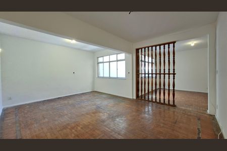 Apartamento para alugar com 148m², 3 quartos e sem vaga Apartamento para alugar com 148m², 3 quartos e sem vagaSala