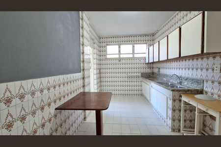 Apartamento para alugar com 148m², 3 quartos e sem vaga Apartamento para alugar com 148m², 3 quartos e sem vagaCozinha