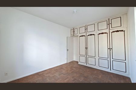 Apartamento para alugar com 148m², 3 quartos e sem vaga Apartamento para alugar com 148m², 3 quartos e sem vagaQuarto 2