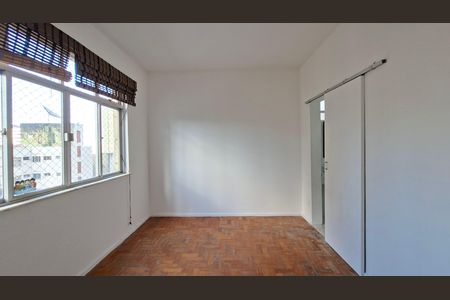 Apartamento para alugar com 148m², 3 quartos e sem vaga Apartamento para alugar com 148m², 3 quartos e sem vagaQuarto 3