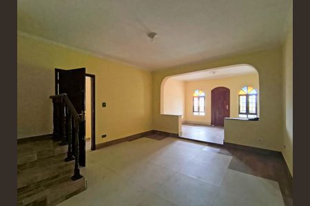 Casa para alugar com 3 quartos, 64m² em Jardim Virginia Bianca, São Paulo