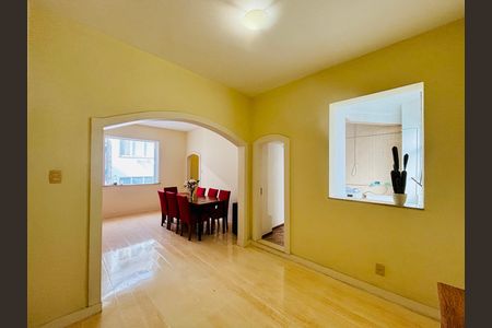 Apartamento para alugar com 98m², 2 quartos e sem vaga