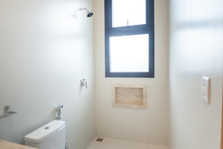 Apartamento à venda com 227m², 4 quartos e 2 vagasBanheiro suite 1