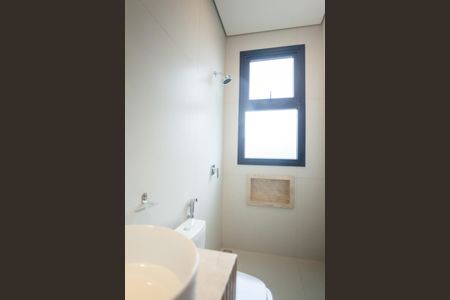Apartamento à venda com 227m², 4 quartos e 2 vagasBanheiro suite 1