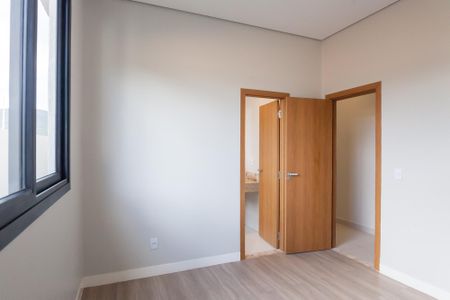 Apartamento à venda com 227m², 4 quartos e 2 vagassuie 2