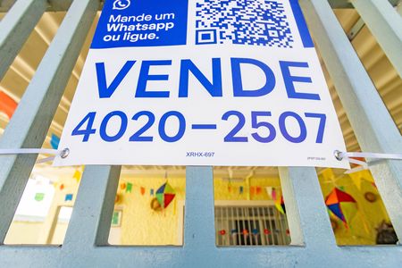 Placa código XRHX-697 de casa à venda com 3 quartos, 116m² em Vila Missionaria, São Paulo