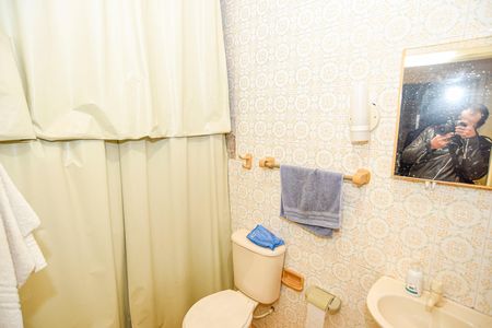 Casa para alugar com 250m², 2 quartos e 2 vagasBanheiro 1