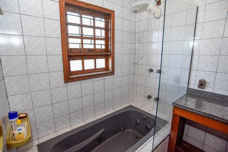 Casa para alugar com 250m², 2 quartos e 2 vagasBanheiro da Suíte 2