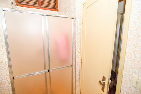 Casa para alugar com 250m², 2 quartos e 2 vagasBanheiro 1