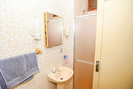 Casa para alugar com 250m², 2 quartos e 2 vagasBanheiro 1