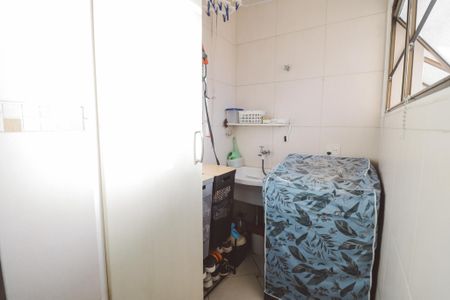 Apartamento à venda com 58m², 2 quartos e 1 vaga Apartamento à venda com 58m², 2 quartos e 1 vagaÁrea de Serviço