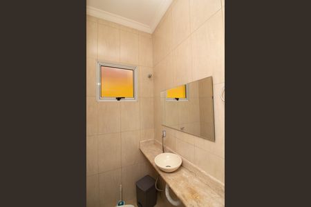 Casa para alugar com 400m², 4 quartos e 6 vagas Casa para alugar com 400m², 4 quartos e 6 vagasLavabo - Sala