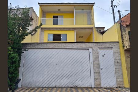 Casa para alugar com 400m², 4 quartos e 6 vagas Casa para alugar com 400m², 4 quartos e 6 vagasFachada