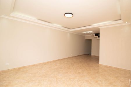 Casa para alugar com 4 quartos, 400m² em Jardim Terezopolis, Guarulhos