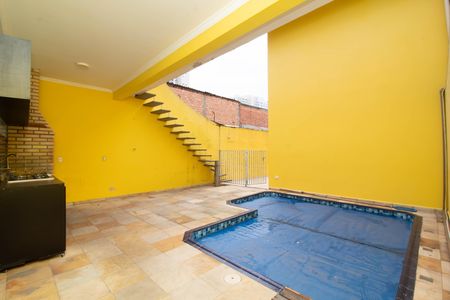 Casa para alugar com 400m², 4 quartos e 6 vagas Casa para alugar com 400m², 4 quartos e 6 vagasPiscina