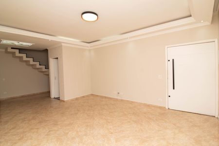 Sala de casa para alugar com 4 quartos, 400m² em Jardim Terezopolis, Guarulhos