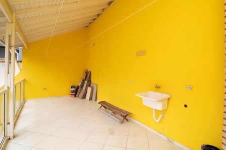 Casa para alugar com 400m², 4 quartos e 6 vagas Casa para alugar com 400m², 4 quartos e 6 vagasÁrea de Serviço