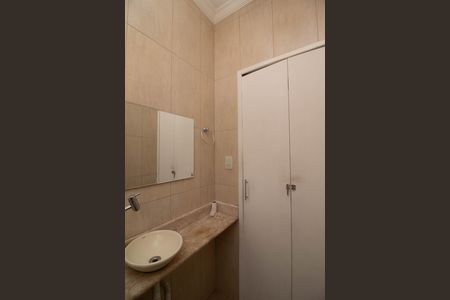 Casa para alugar com 400m², 4 quartos e 6 vagas Casa para alugar com 400m², 4 quartos e 6 vagasLavabo - Sala