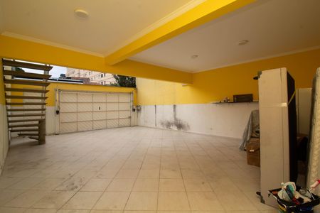Garagem de casa para alugar com 4 quartos, 400m² em Jardim Terezopolis, Guarulhos