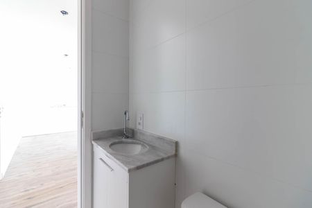Apartamento para alugar com 68m², 2 quartos e sem vaga Apartamento para alugar com 68m², 2 quartos e sem vagaBanheiro