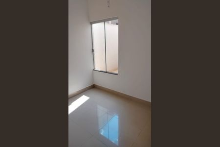 Quarto de casa à venda com 3 quartos, 82m² em Residencial Sao Leopoldo, Goiânia