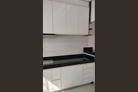 Casa à venda com 82m², 3 quartos e 1 vagaCozinha