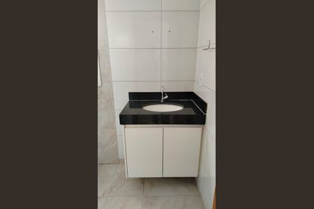 Casa à venda com 82m², 3 quartos e 1 vagaBanheiro